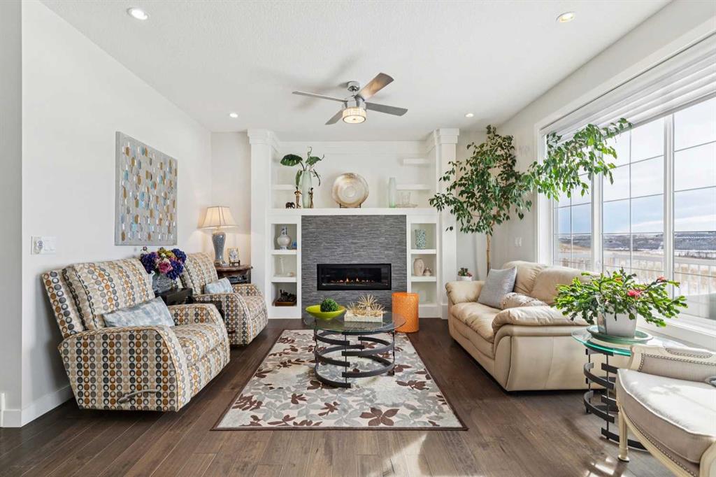 Picture for 176 Cranarch Crescent SE