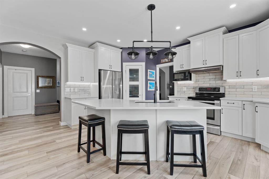 Picture for 15 Drake Landing Drive 