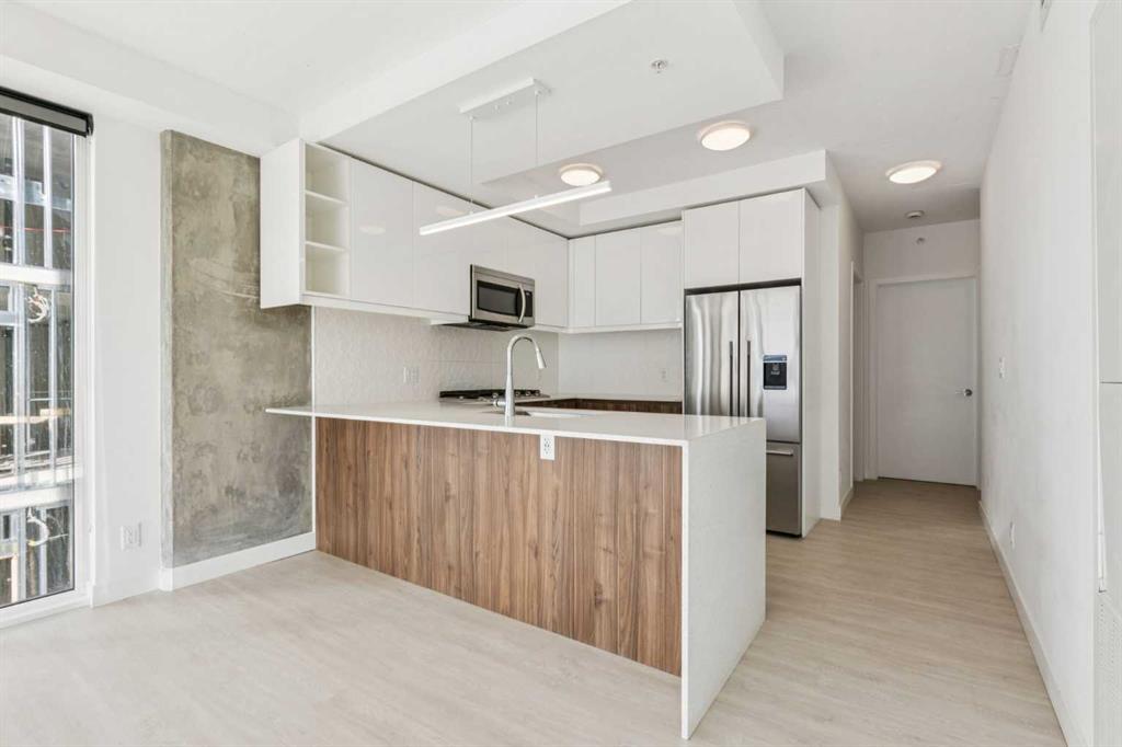 Picture for 612, 327 9A Street NW