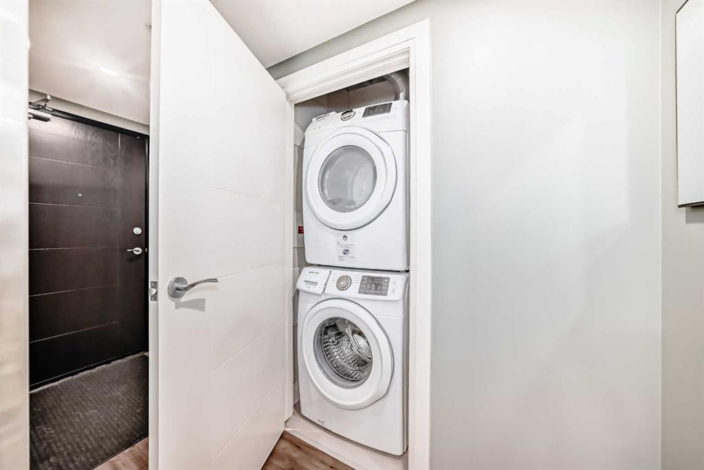 Picture for 2201, 930 6 Avenue SW