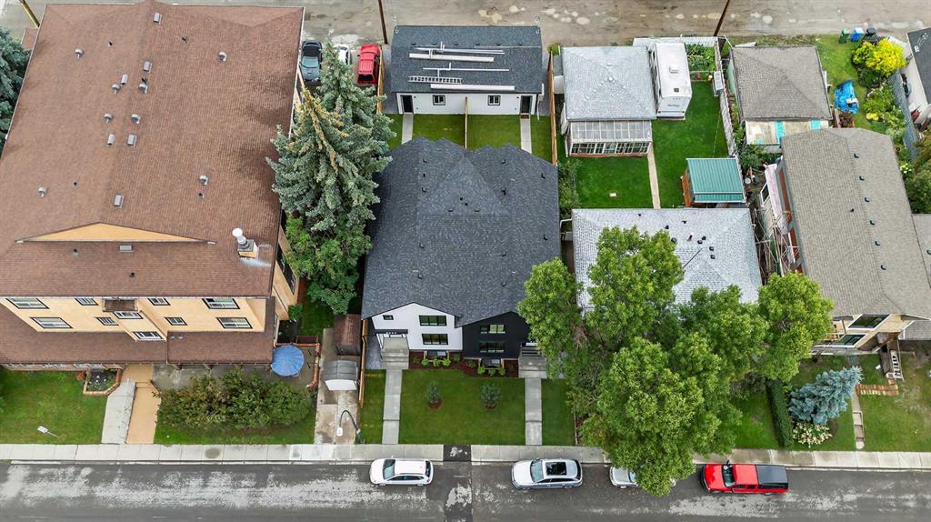 Picture for 2038 54 Avenue SW