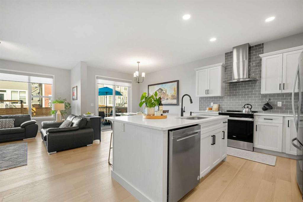 Picture for 238 Arbour Lake View NW