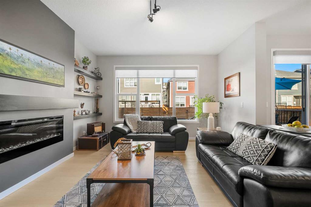 Picture for 238 Arbour Lake View NW