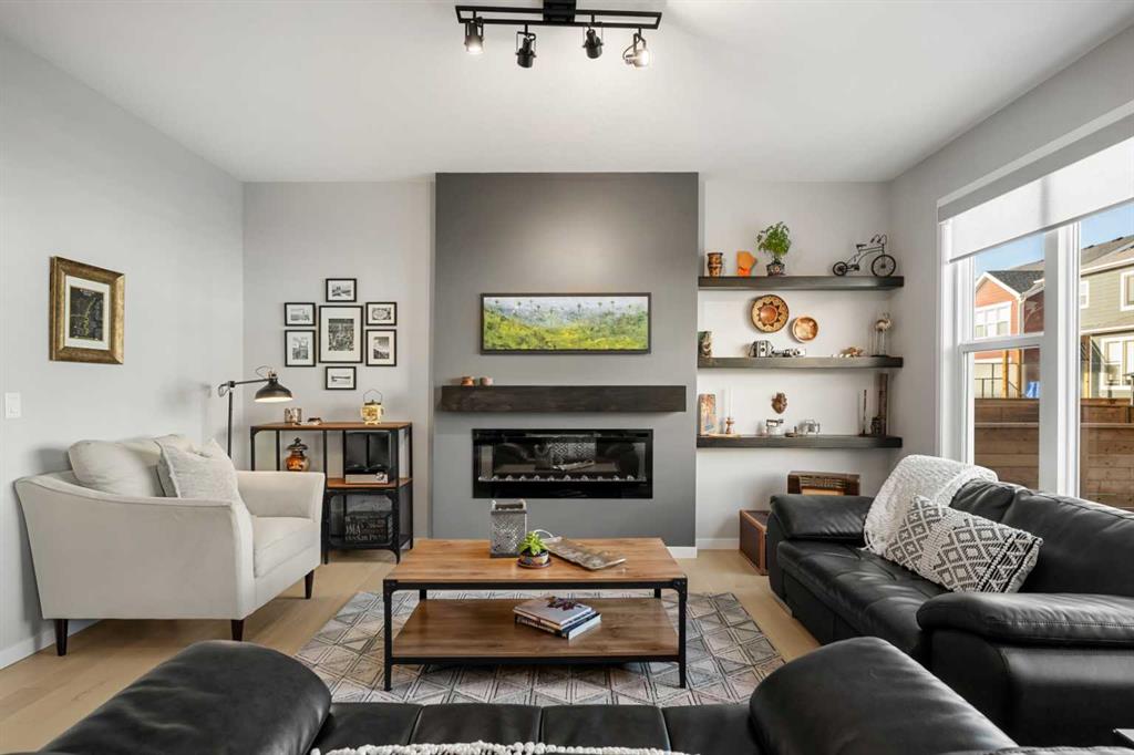 Picture for 238 Arbour Lake View NW