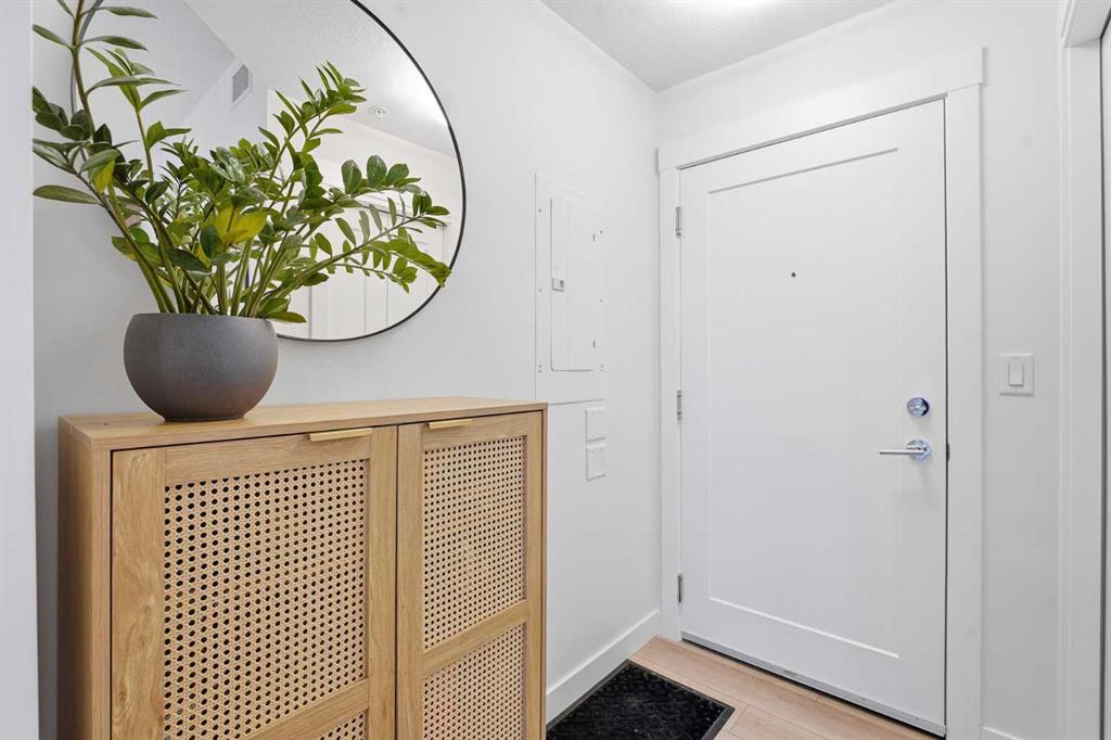 Picture for 308, 400 Auburn Meadows Common SE