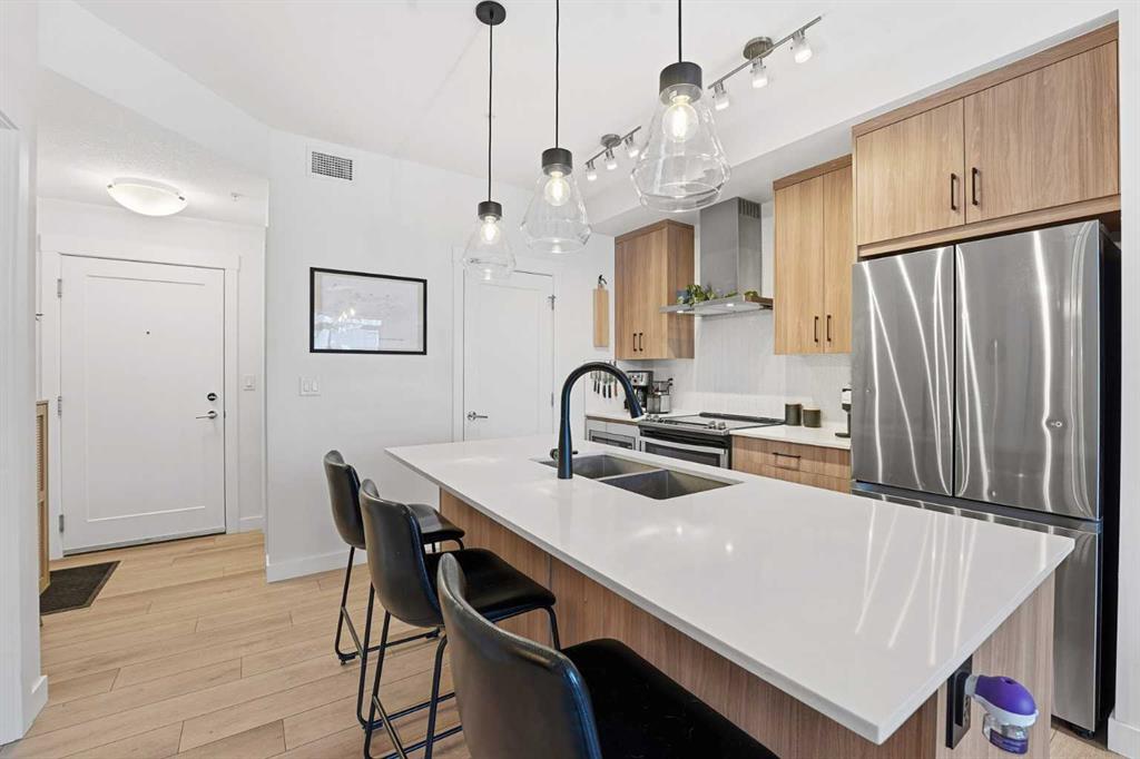 Picture for 308, 400 Auburn Meadows Common SE