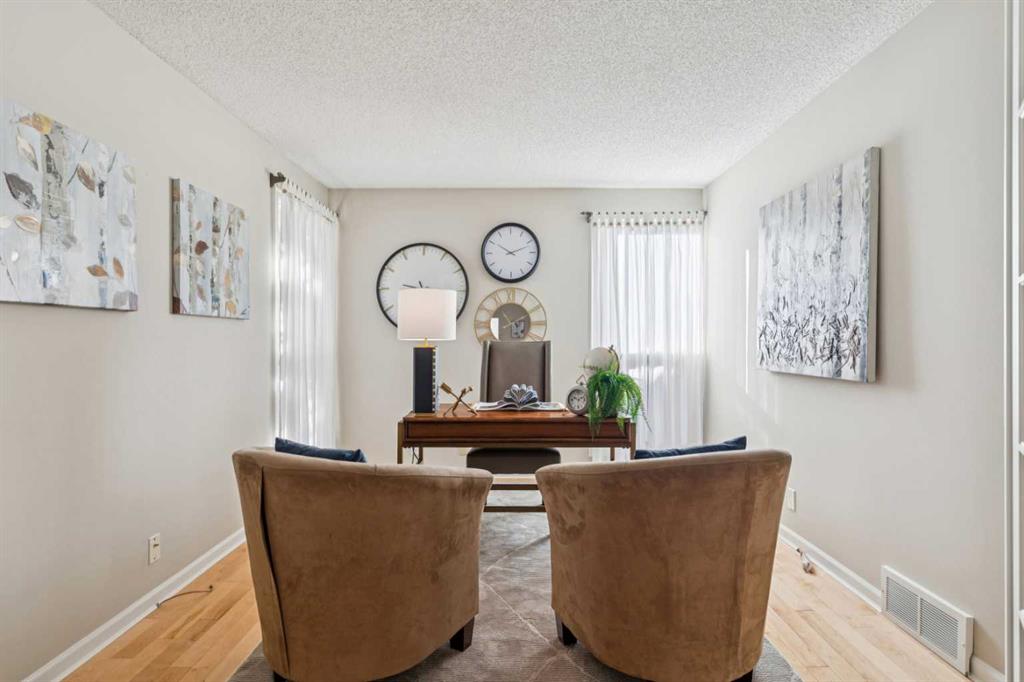 Picture for 2, 275 Woodridge Drive SW