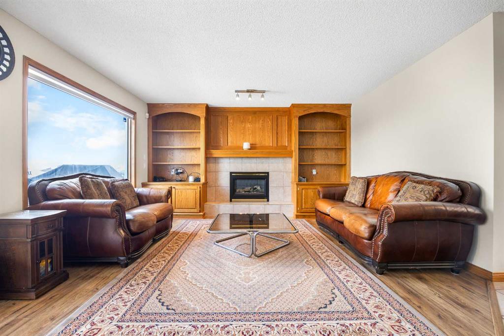 Picture for 220 Edgeridge Gardens NW