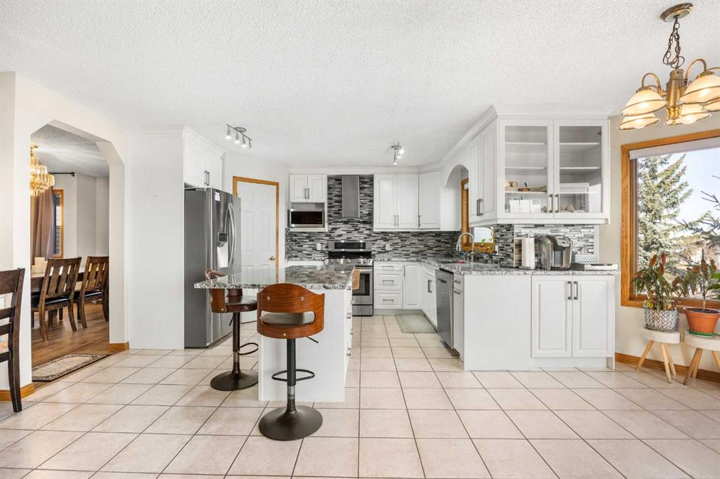 Picture for 220 Edgeridge Gardens NW