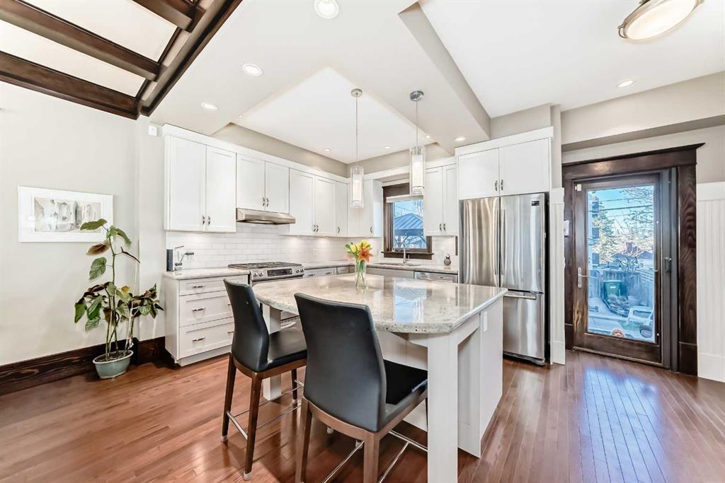 Picture for 2413 15 Street SW