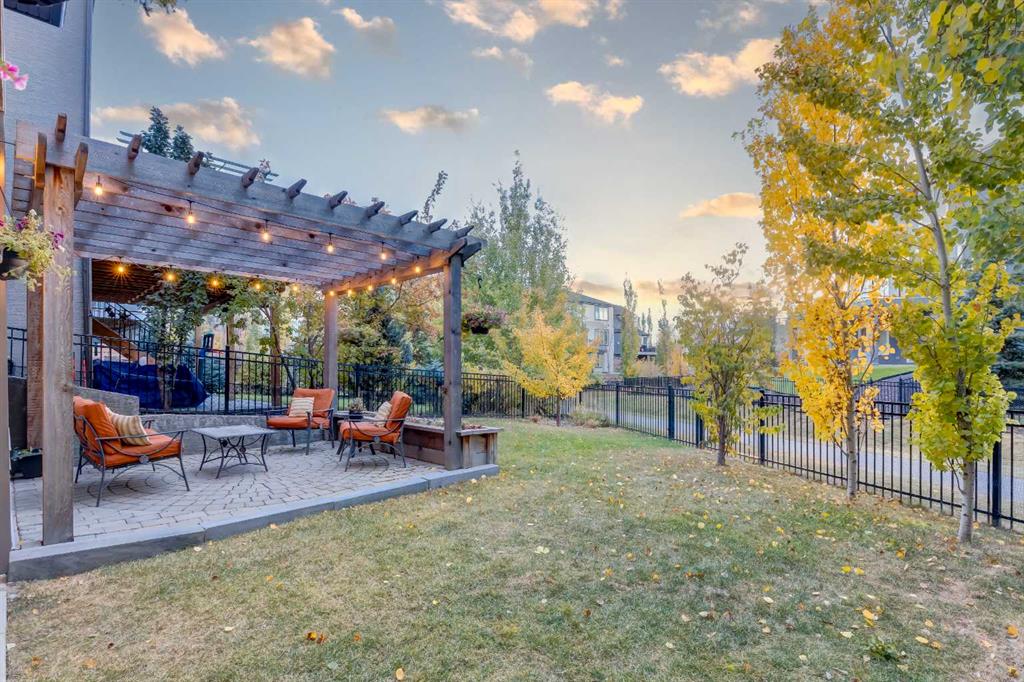 Picture for 643 Evanston Drive NW