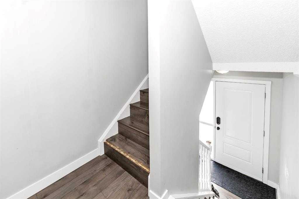 Picture for 151, 6915 Ranchview Drive NW