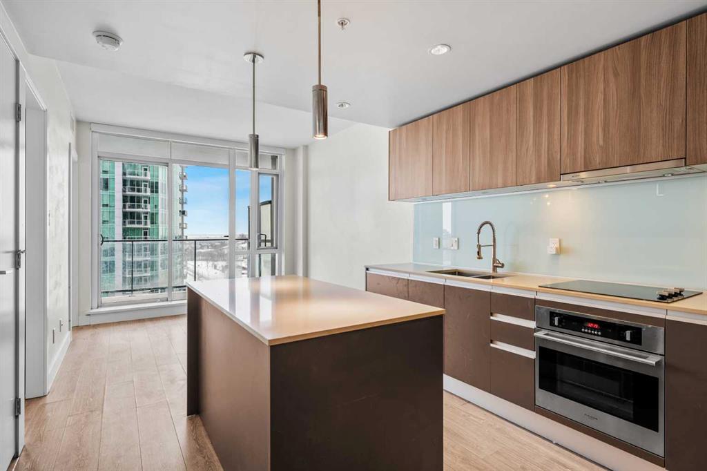 Picture for 1403, 1122 3 Street SE