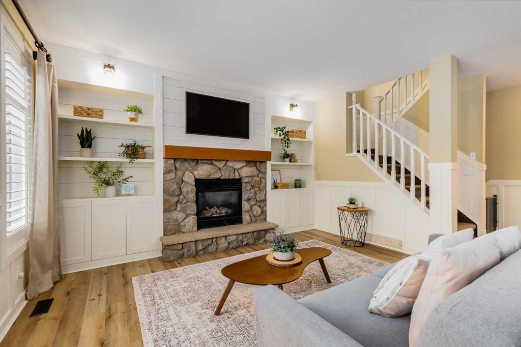 Picture for 153 Cranridge Terrace SE