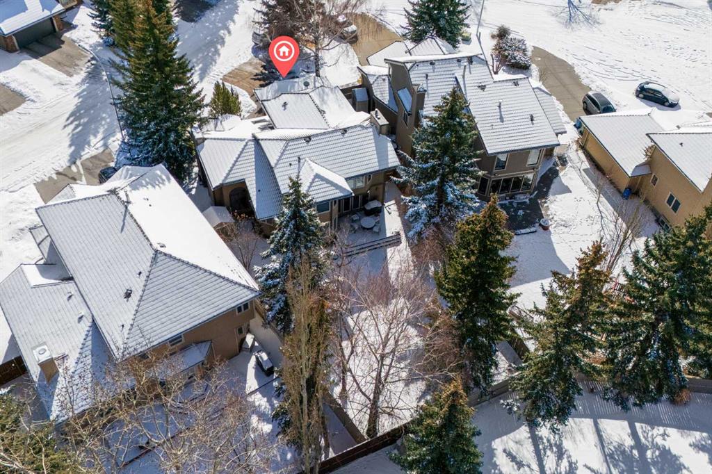 Picture for 30 Oakmount Court SW