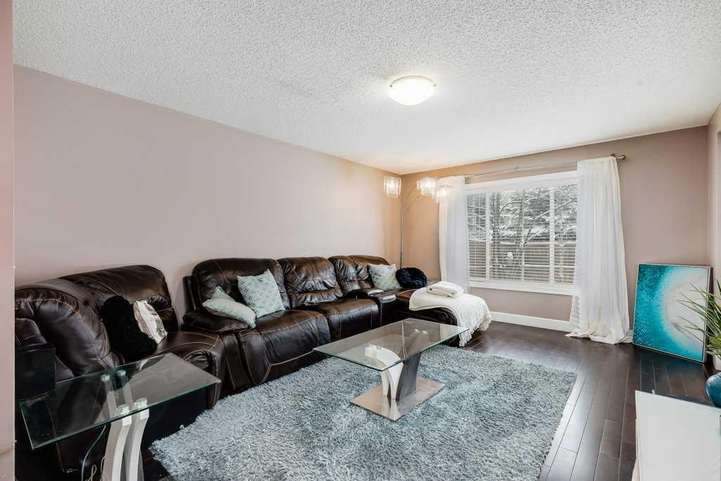 Picture for 935 Windhaven Close SW