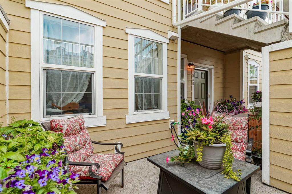 Picture for 540 Mckenzie Towne Close SE