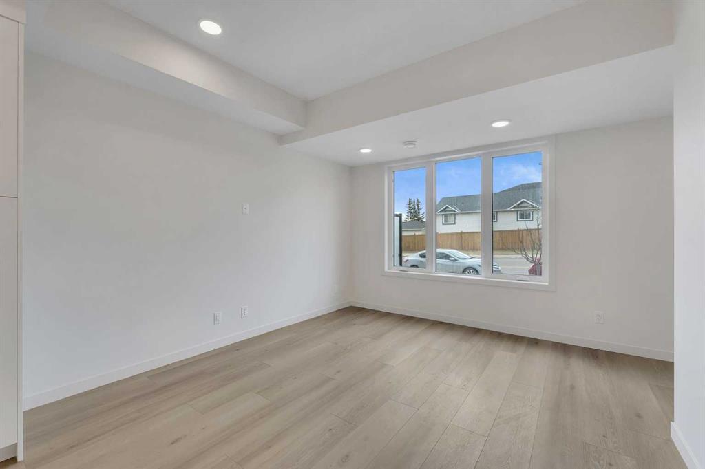 Picture for 1000B, 826 Arbour Lake Road NW
