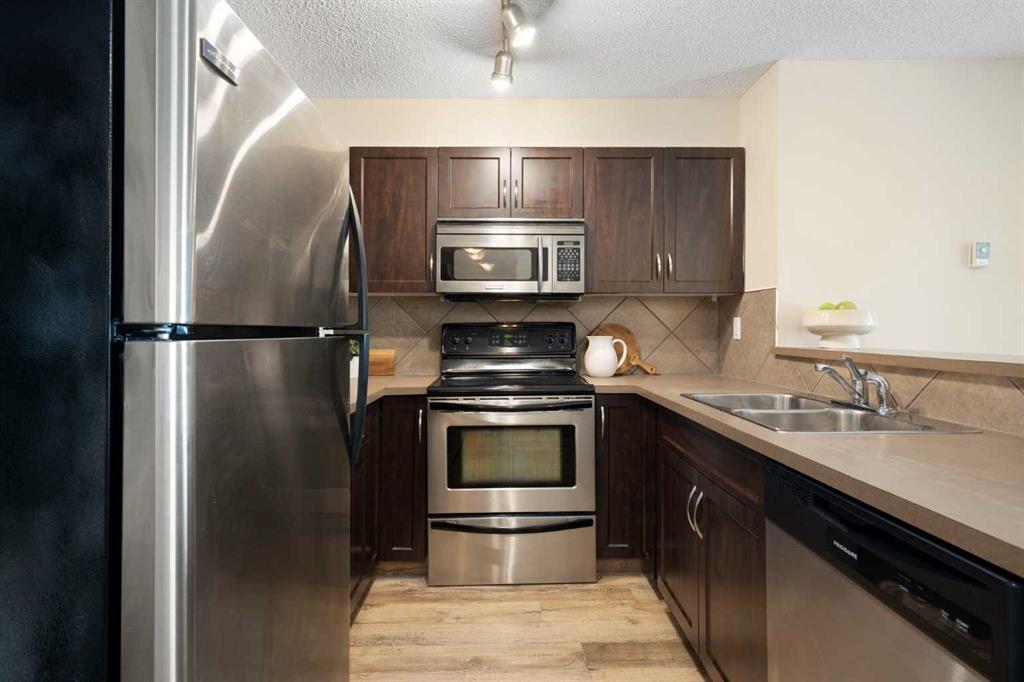 Picture for 5209, 69 Country Village Manor NE