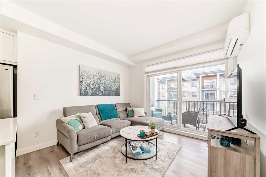 Picture for 311, 40 Walgrove Walk SE