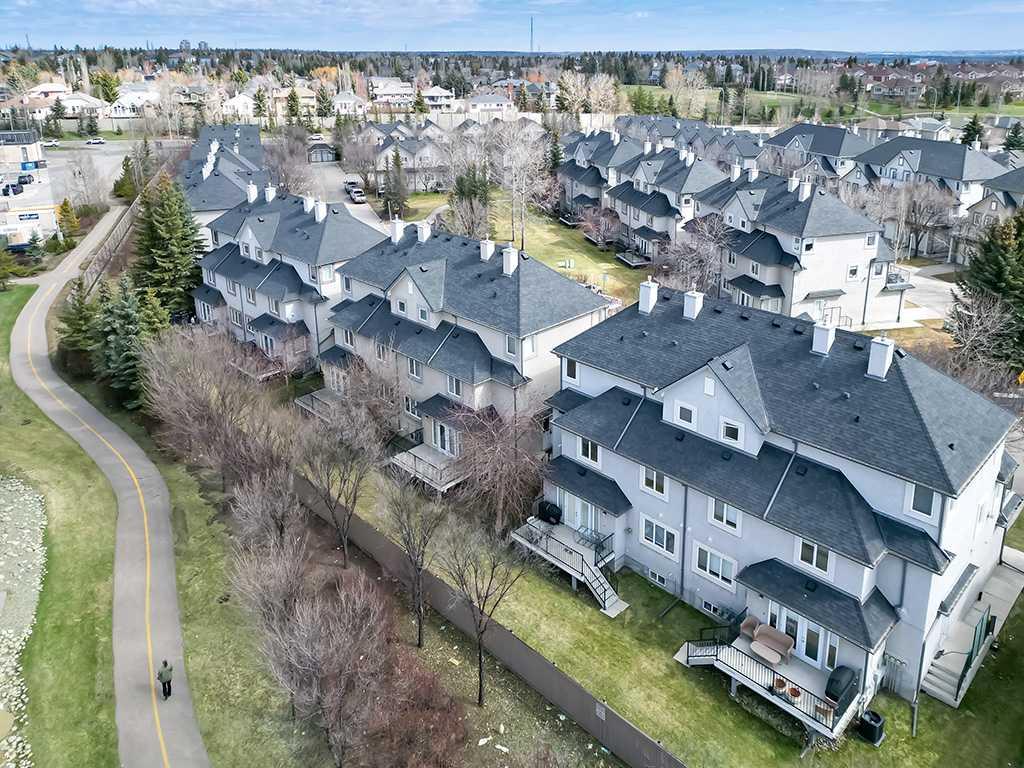 Picture for 172 Simcoe Place SW