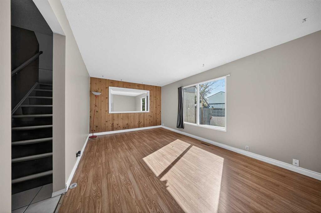 Picture for 520 43 Street SE