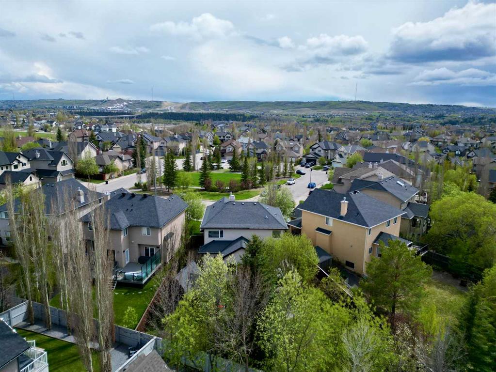 Picture for 11 Tuscany Glen Green NW