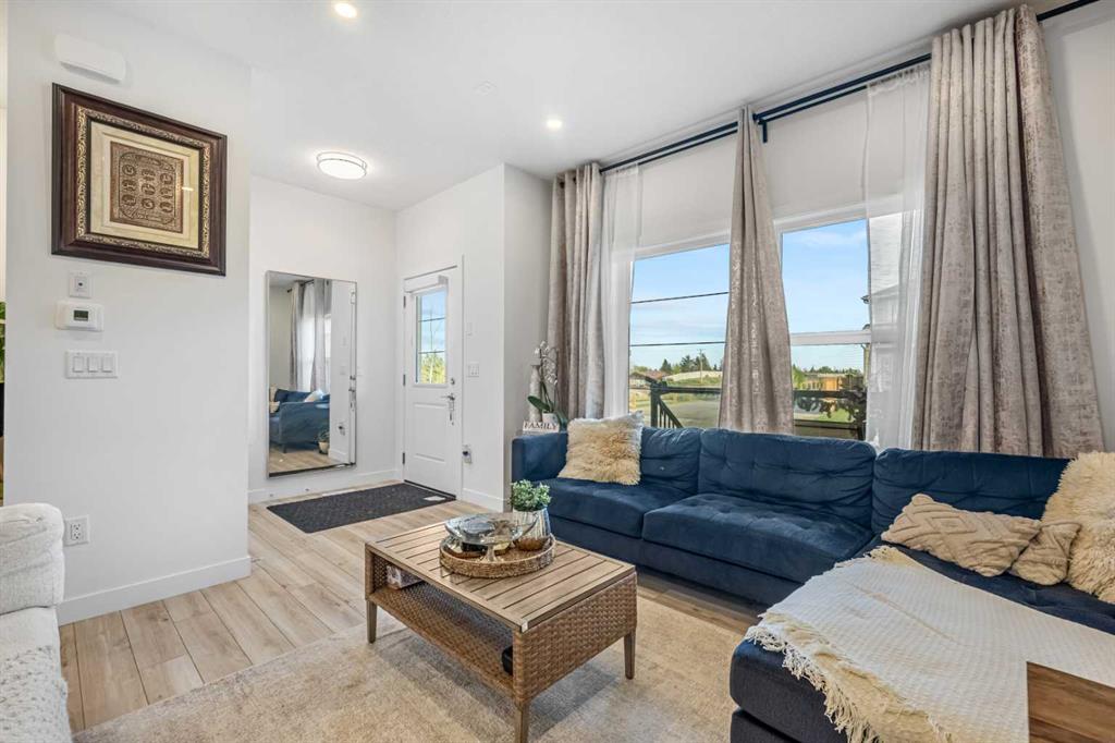 Picture for 262 Midgrove Mews SW