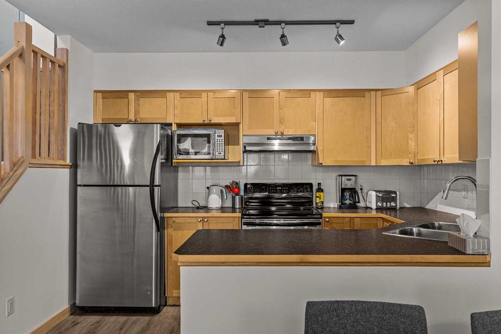 Picture for 325, 109 Montane Road 