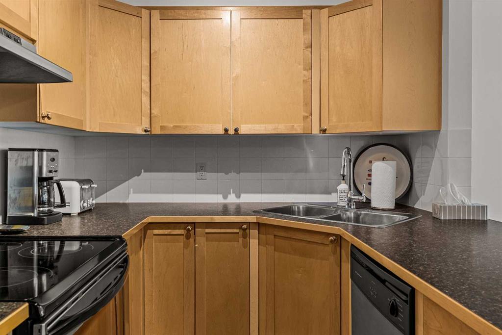 Picture for 325, 109 Montane Road 