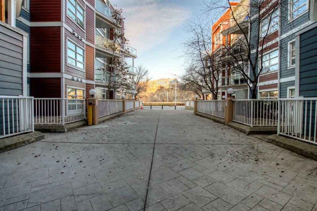 Picture for 115, 333 Riverfront Avenue SE