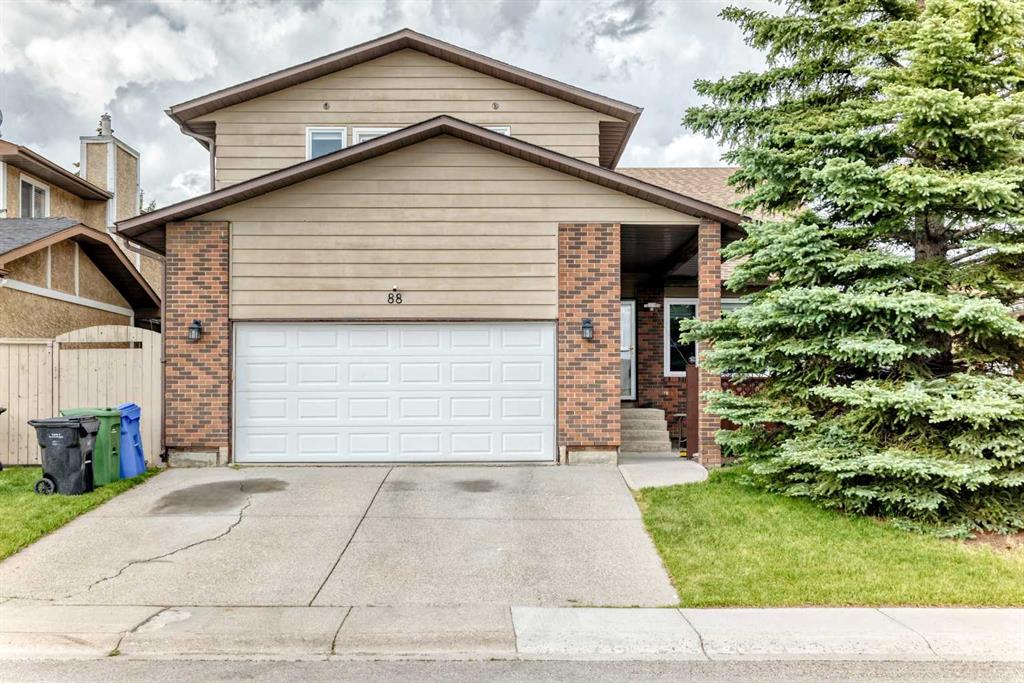 Picture for 88 Castlefall Way NE