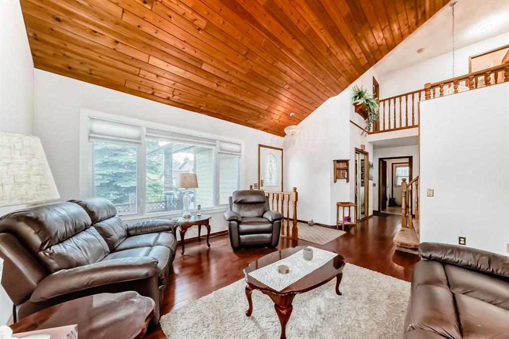 Picture for 88 Castlefall Way NE
