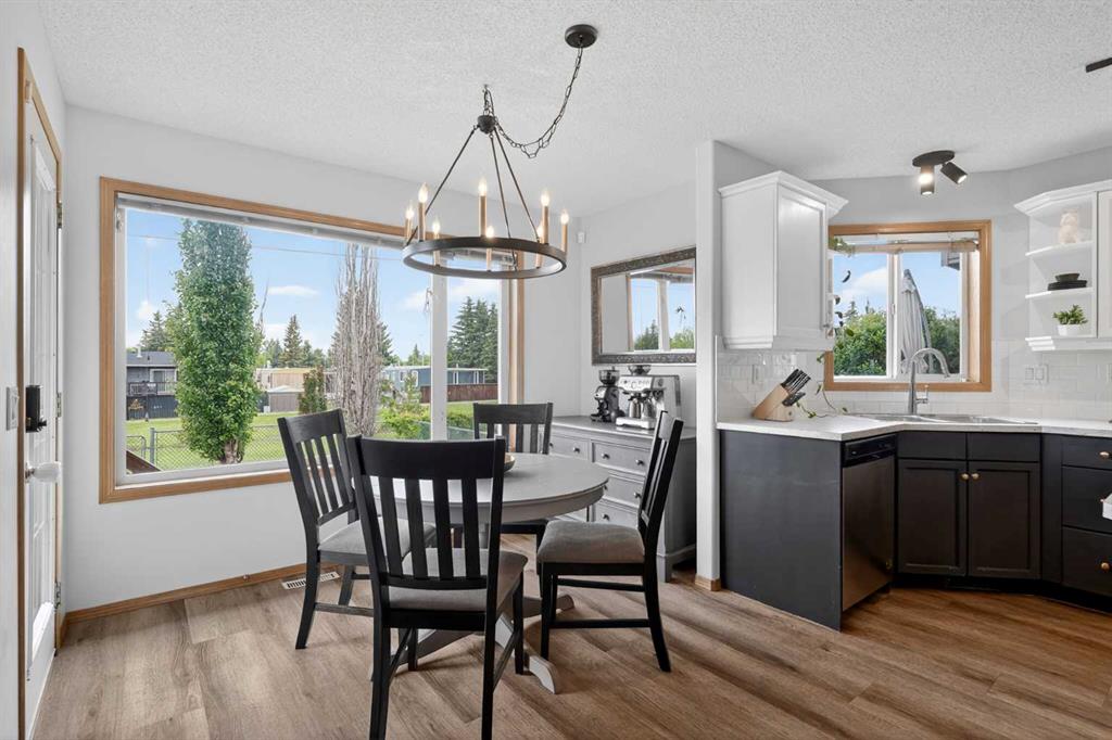 Picture for 72 Springs Crescent SE