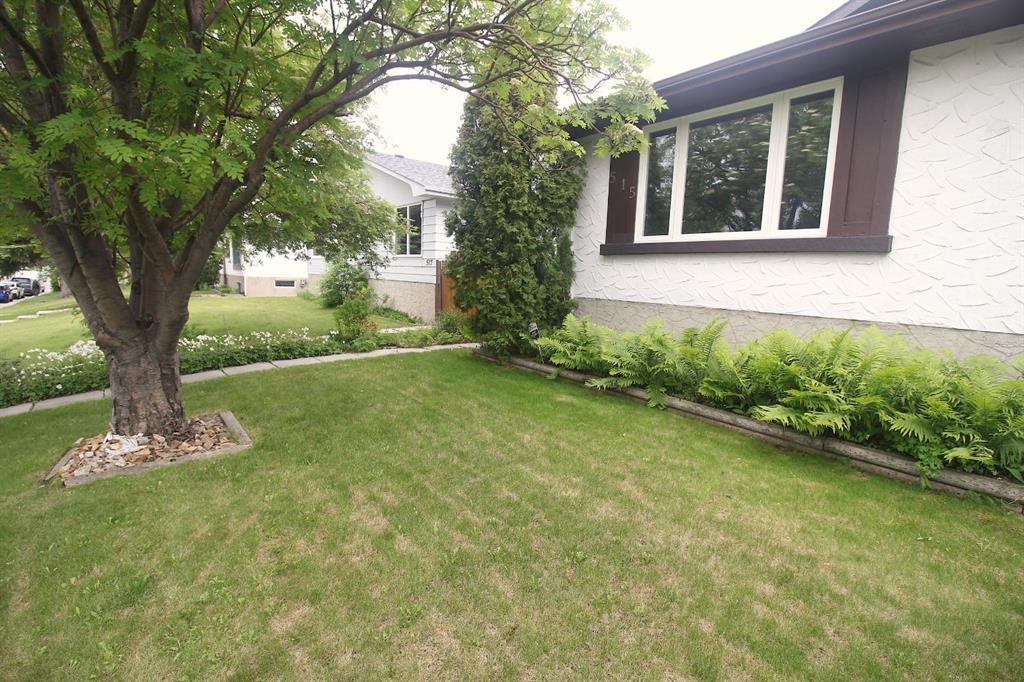 Picture for 515 Blackthorn Road NE