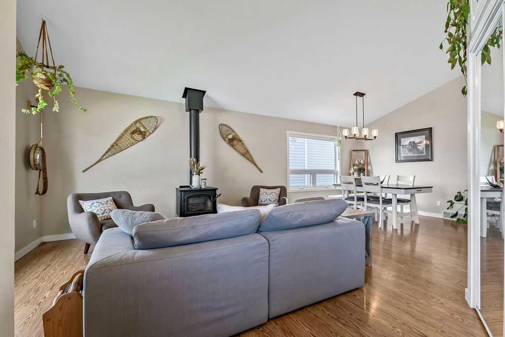 Picture for 1001 17 Street SE