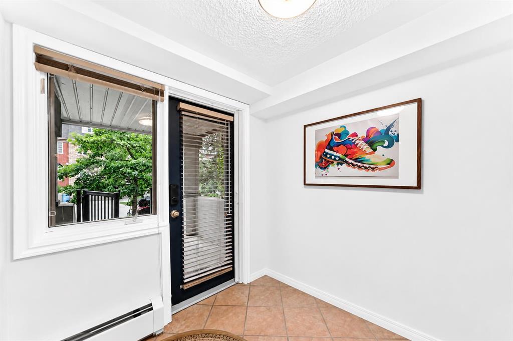 Picture for 102, 2422 Erlton Street SW