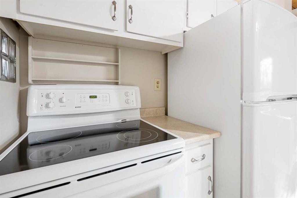 Picture for 201, 11010 Bonaventure Drive SE https://www.cirrealty.ca/reb/creb/69/A2267269_15.jpg