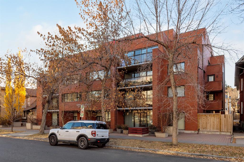 Picture for 301, 929 18 Avenue SW