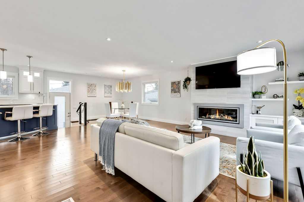 Picture for 100 Haysboro Crescent SW