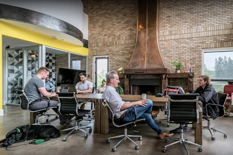 Picture for 211, 1025 10 Street SE