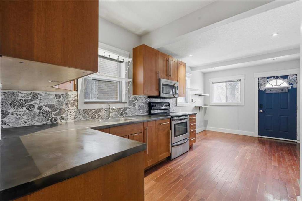 Picture for 1520 15 Avenue SW