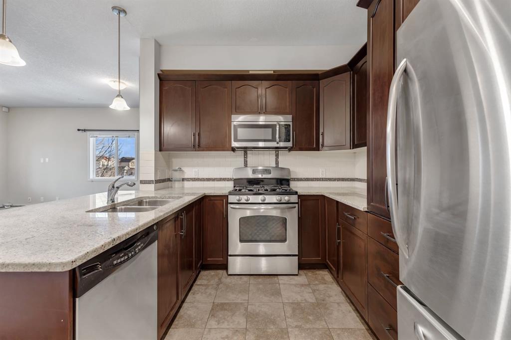 Picture for 3202, 4 Kingsland Close SE