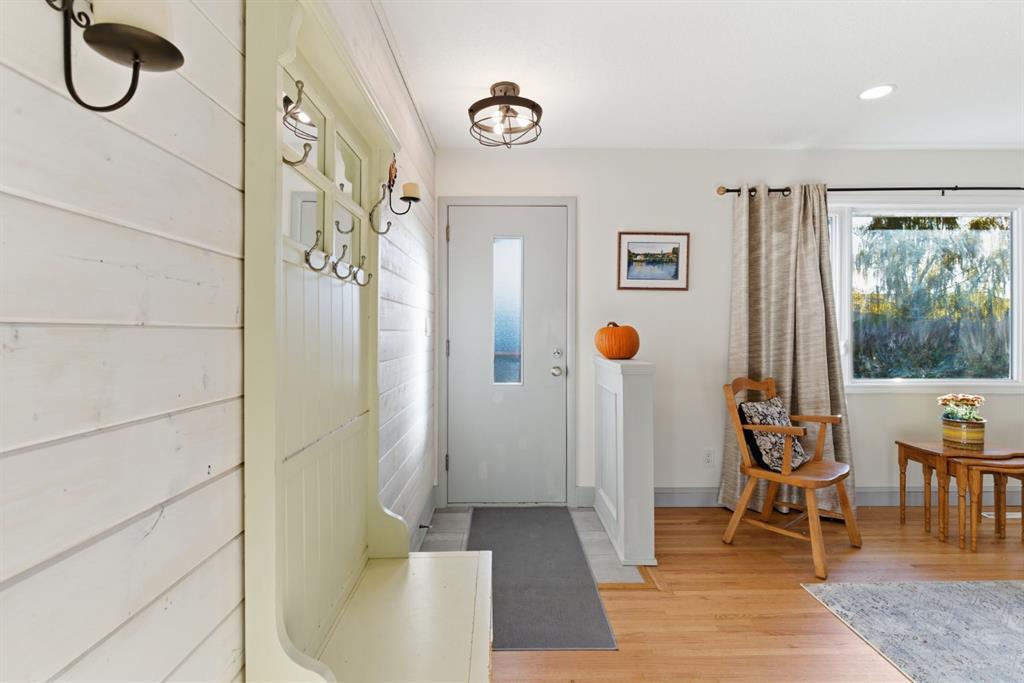 Picture for 7019 20 Street SE