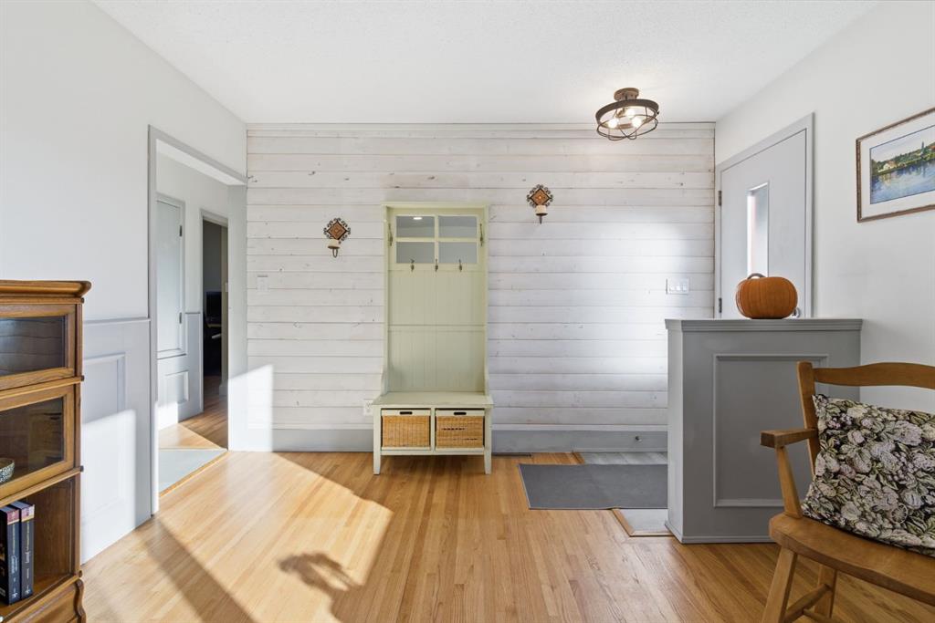 Picture for 7019 20 Street SE