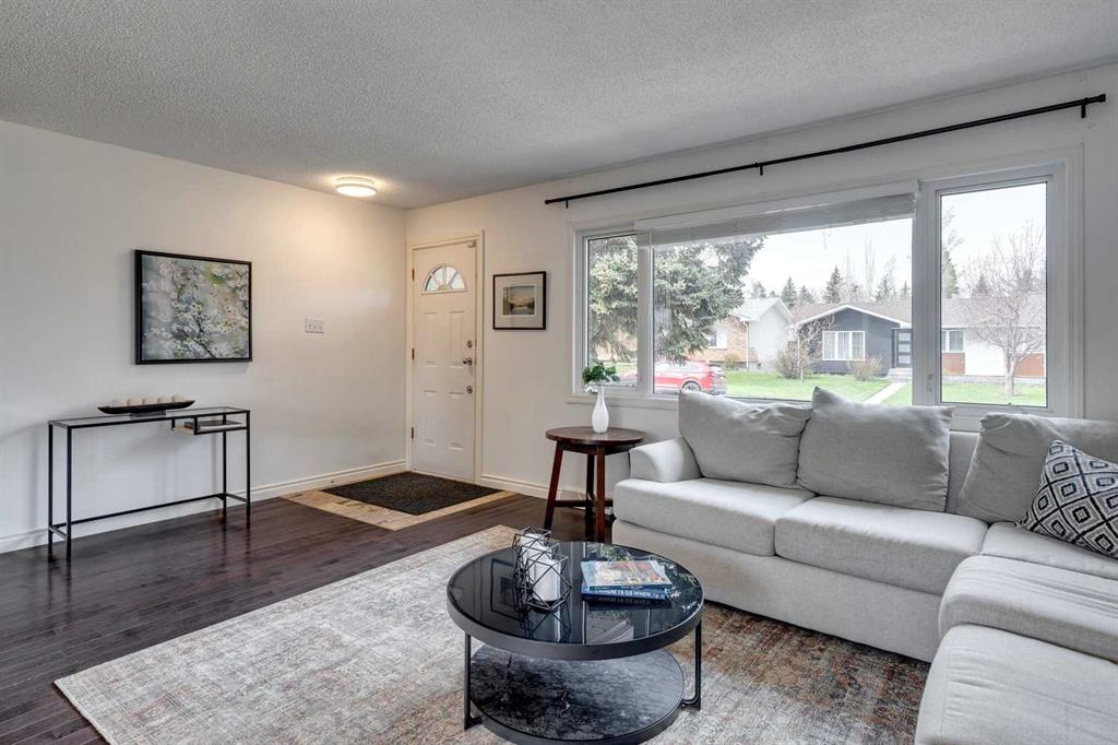 Picture for 107 Sackville Drive SW