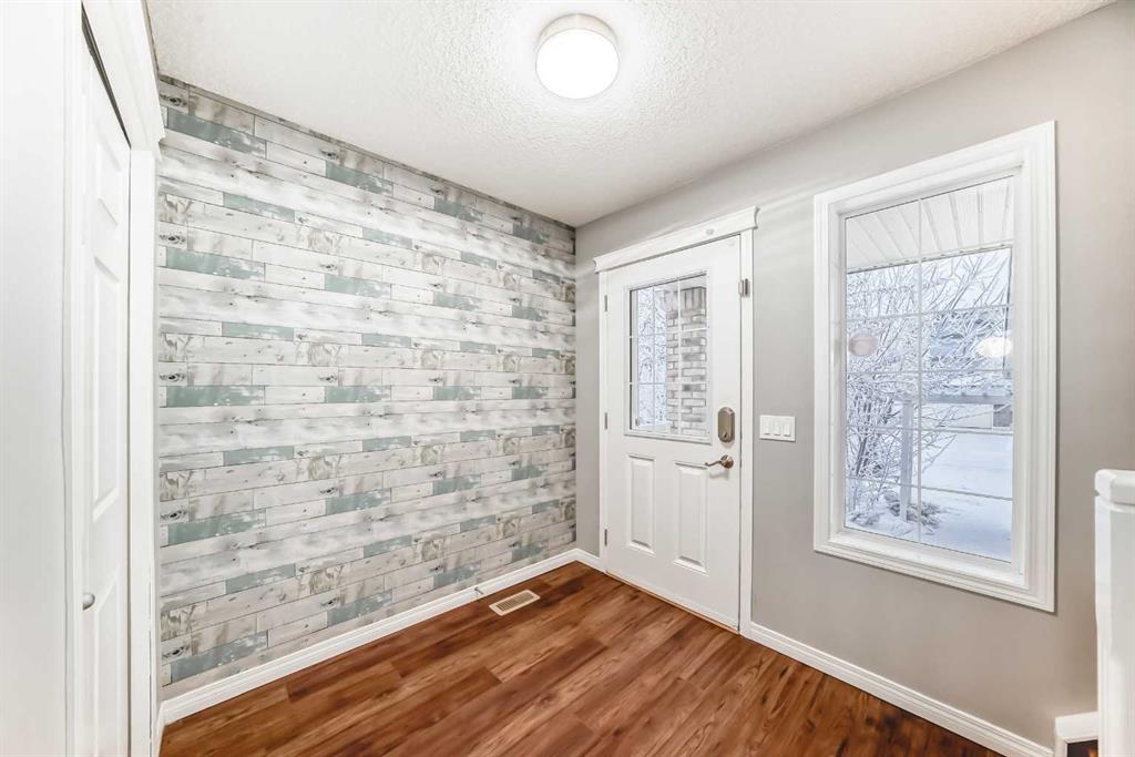 Picture for 340 Morningside Crescent SW