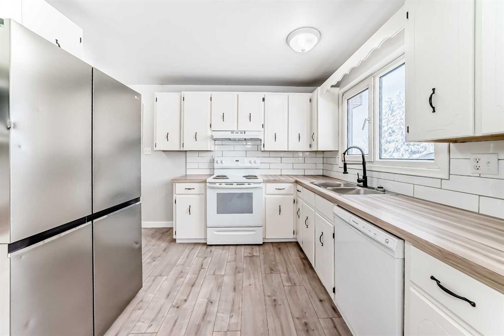 Picture for 5309 43 Street 