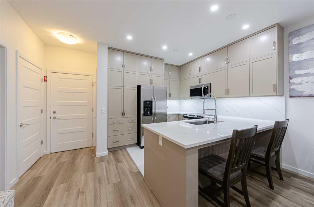 Picture for 3403, 450 Kincora Glen Road NW