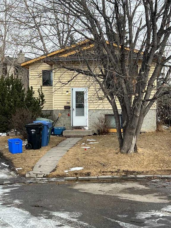 Picture for 36 Castleglen Place NE